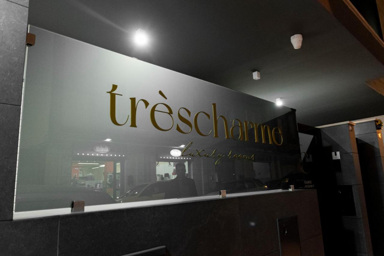 Trescharme Acomodação com café da manhã Andria Exterior foto